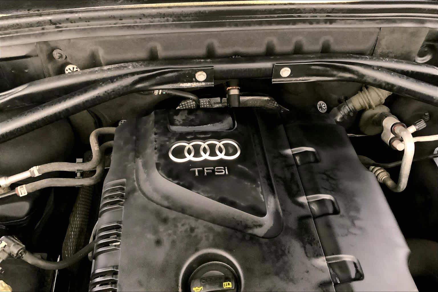 Used 2016 Audi Q5 2.0T Premium Plus w/ Technology Package AWD/4WD image 31
