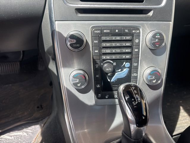 Used 2018 Volvo S60 T5 Inscription w/ Technology Package image 8