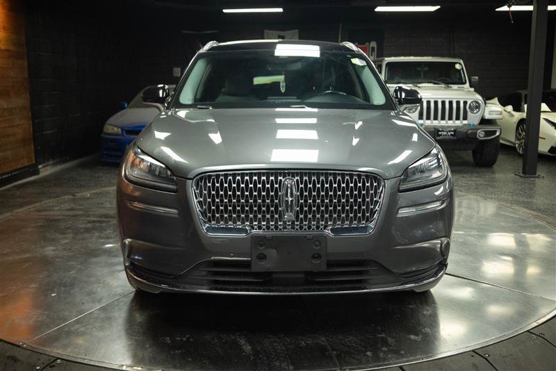 Used 2022 Lincoln Corsair FWD w/ Premium Package image 3