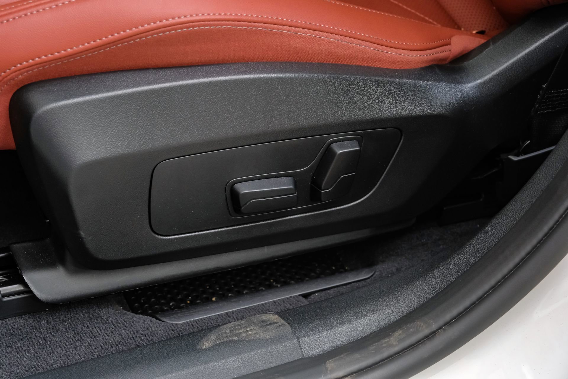 Used 2026 BMW X2 xDrive28i image 35