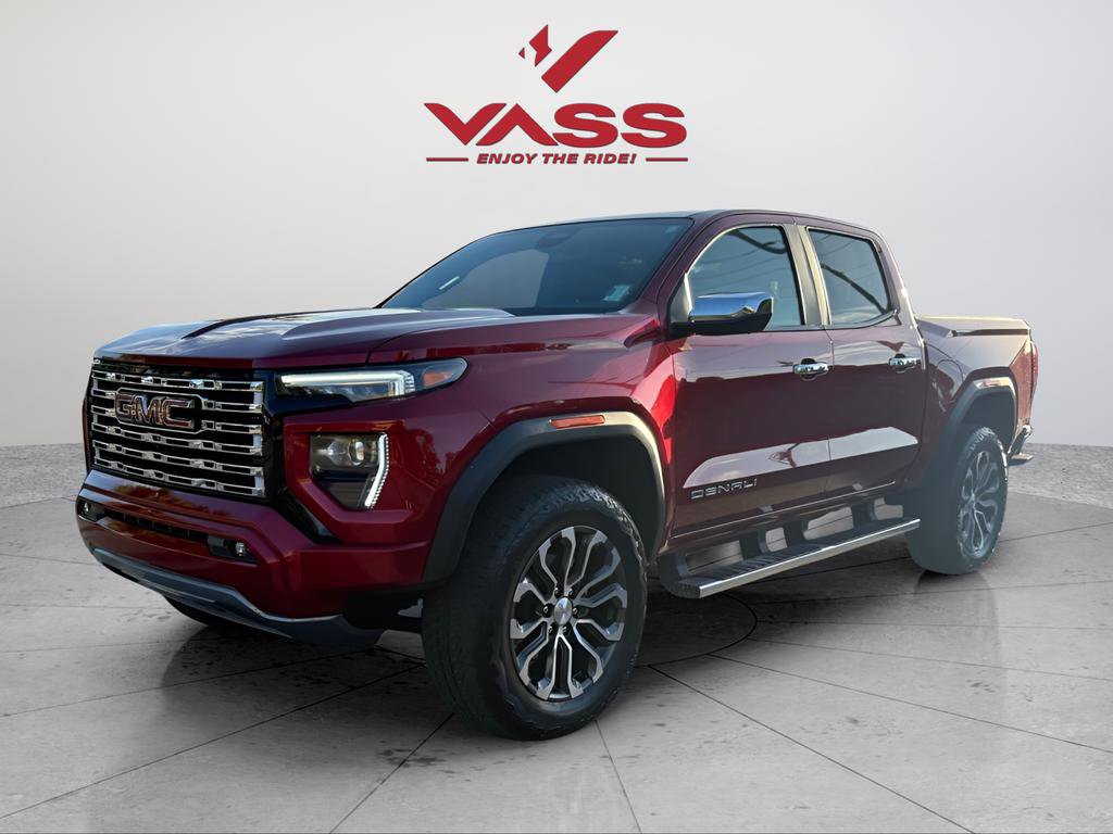 Used 2023 GMC Canyon Denali image 3