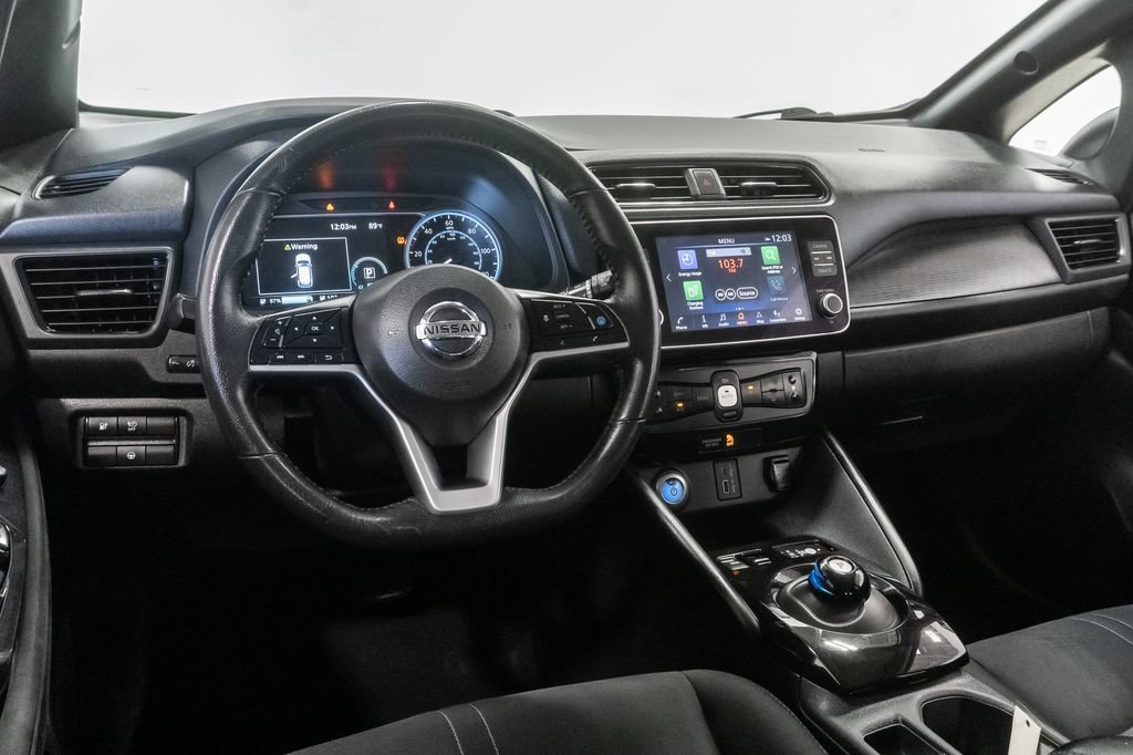Used 2020 Nissan Leaf SV w/ SV Technology Package FWD image 7