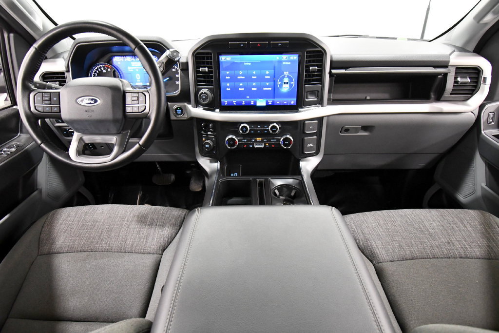 Used 2022 Ford F150 XLT w/ Equipment Group 302A High AWD/4WD image 3
