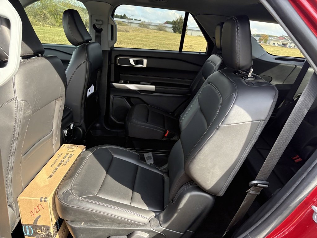 Used 2023 Ford Explorer XLT w/ Equipment Group 202A image 16