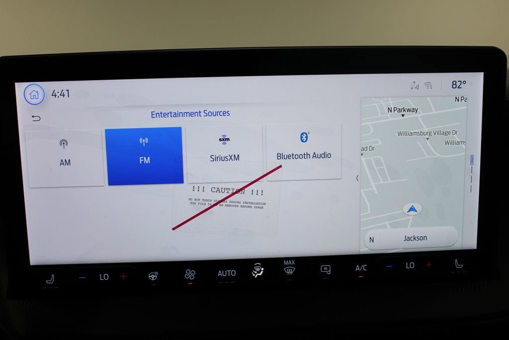 New 2025 Ford Maverick Lariat w/ Black Appearance Package image 43