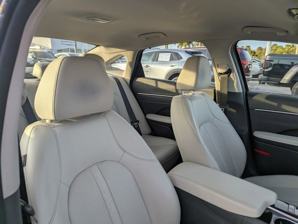 Used 2022 Hyundai Sonata Limited image 11
