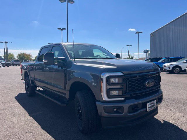 New 2026 Ford F250 Lariat w/ Black Appearance Package AWD/4WD image 7