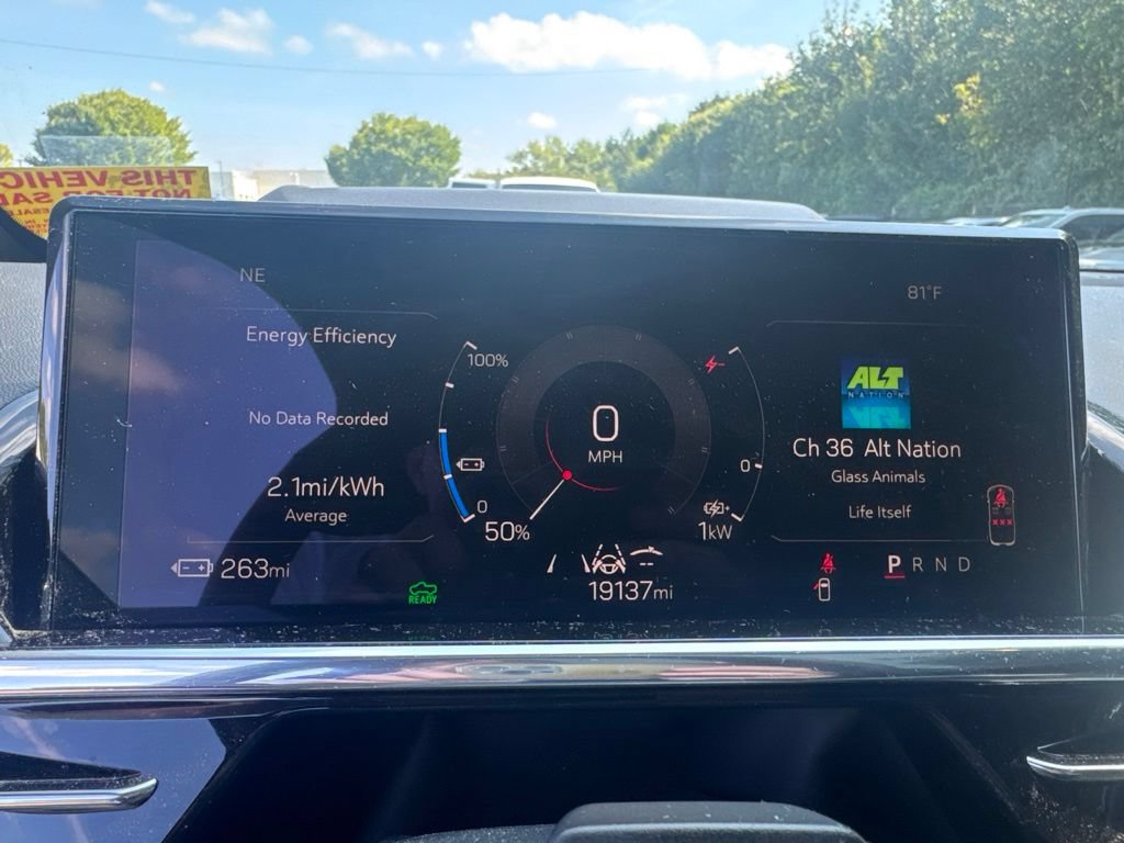 Certified 2026 GMC Sierra EV Denali AWD/4WD image 10