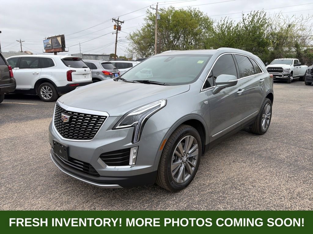 Used 2025 Cadillac XT5 Premium Luxury image 3