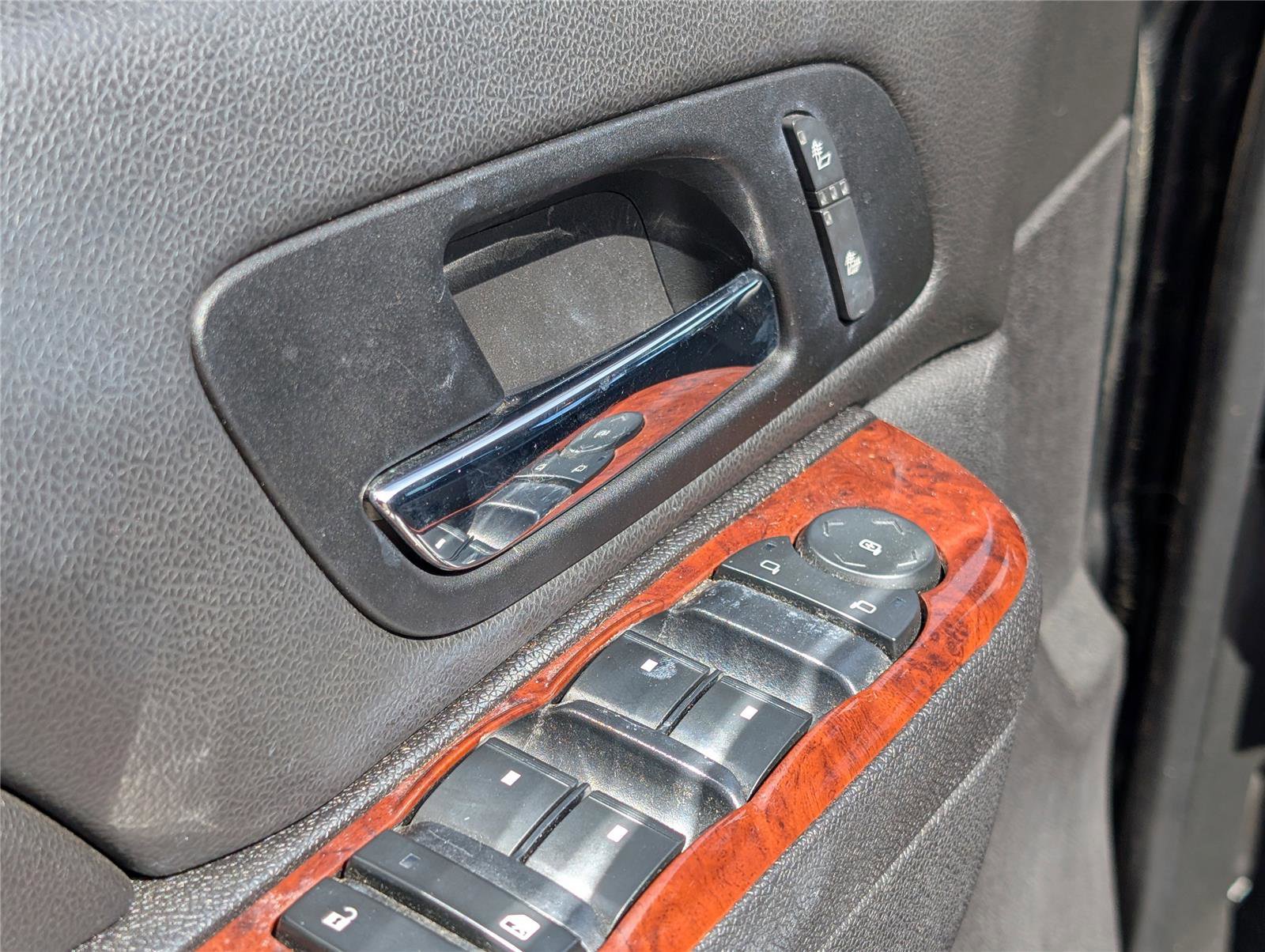 Used 2013 GMC Yukon SLT image 14