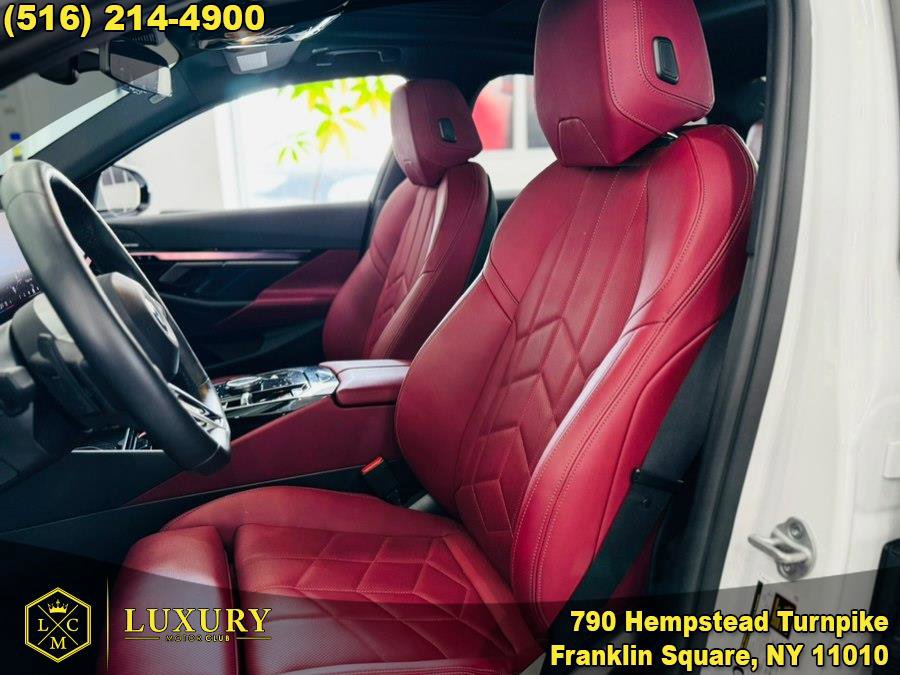 Used 2026 BMW 540i xDrive AWD/4WD image 1