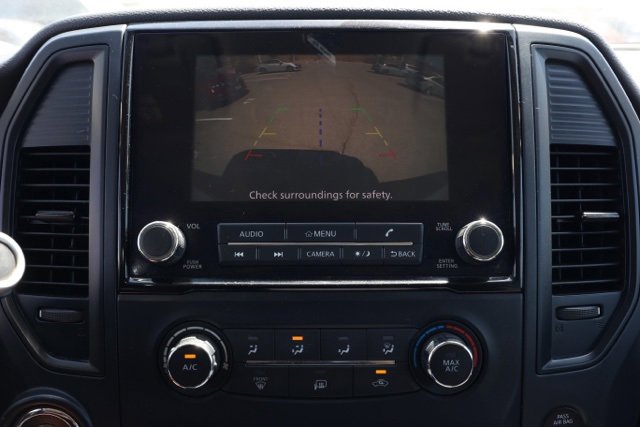 Used 2023 Nissan Titan SV image 29
