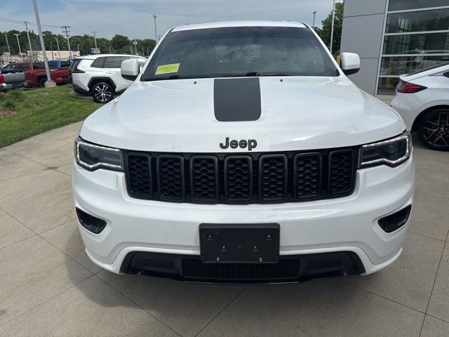 Used 2021 Jeep Grand Cherokee Laredo X AWD/4WD image 2