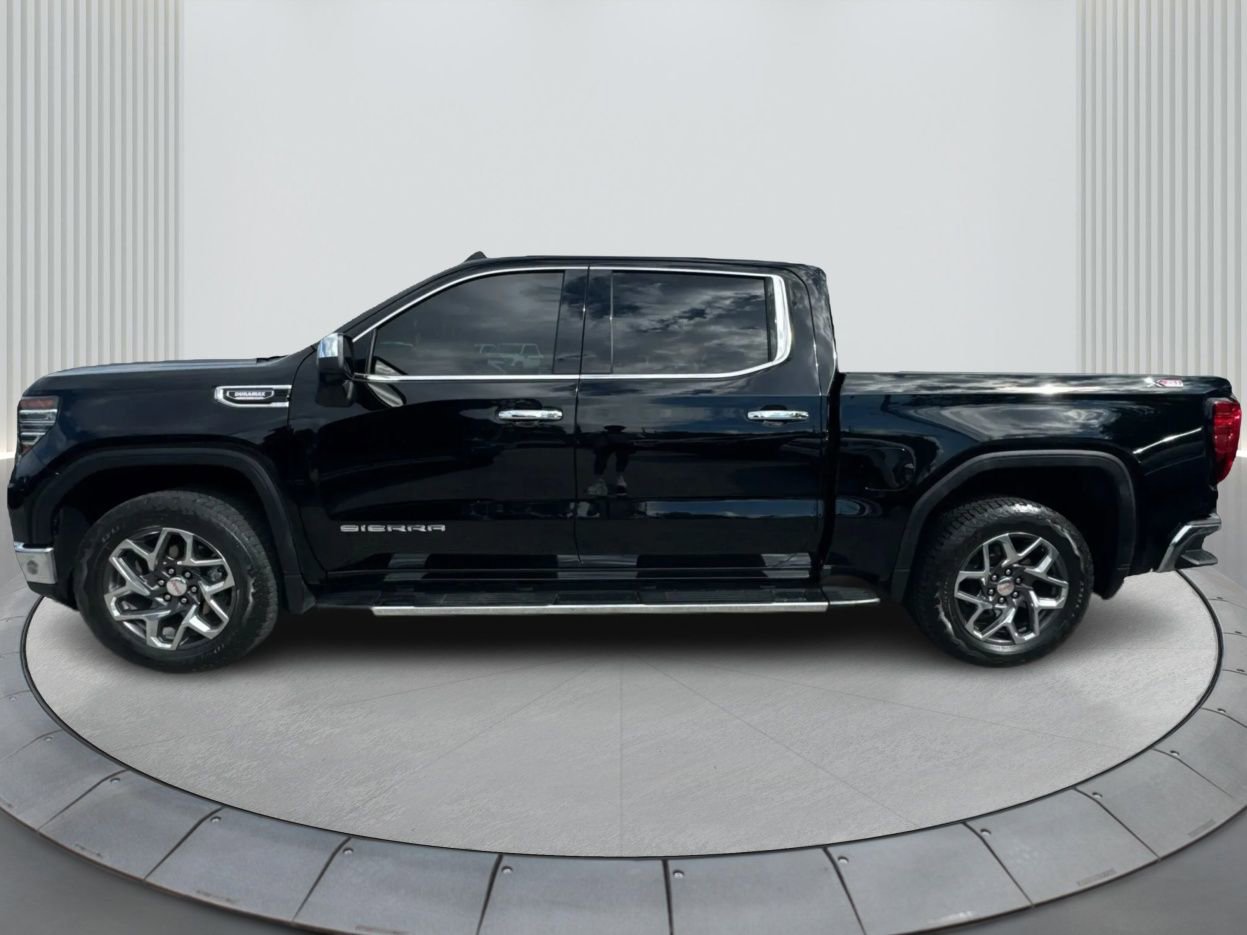 Used 2024 GMC Sierra 1500 SLT w/ SLT Premium Plus Package image 9