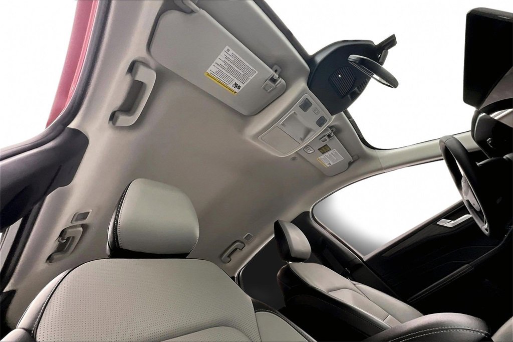 Used 2023 Ford Escape Platinum image 22