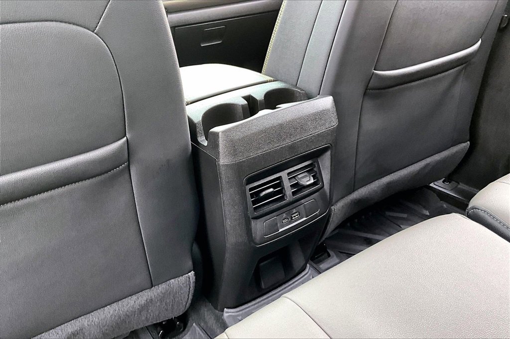 Used 2024 Chevrolet Colorado ZR2 w/ ZR2 Convenience Package III image 34