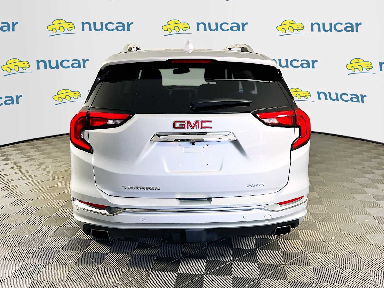 Used 2018 GMC Terrain Denali w/ Advanced Safety Package AWD/4WD image 6
