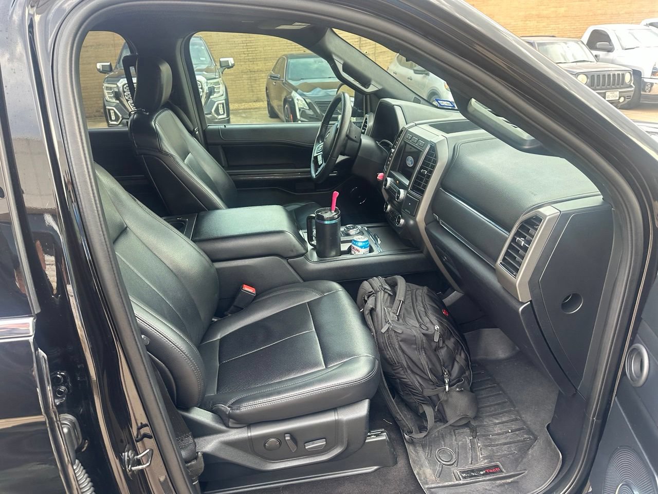 Used 2020 Ford Expedition Max XLT w/ Equipment Group 202A AWD/4WD image 4