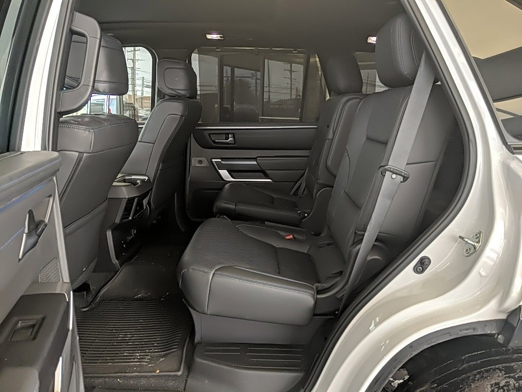 Used 2024 Toyota Sequoia Platinum image 13