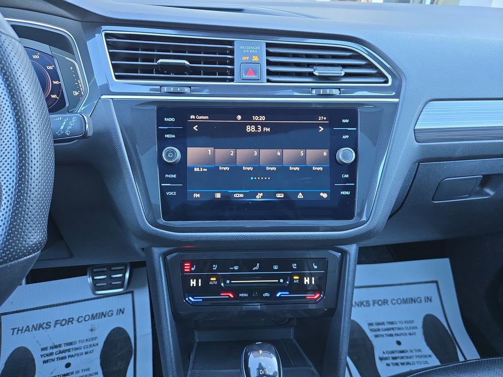 Used 2024 Volkswagen Tiguan SEL R-Line image 23