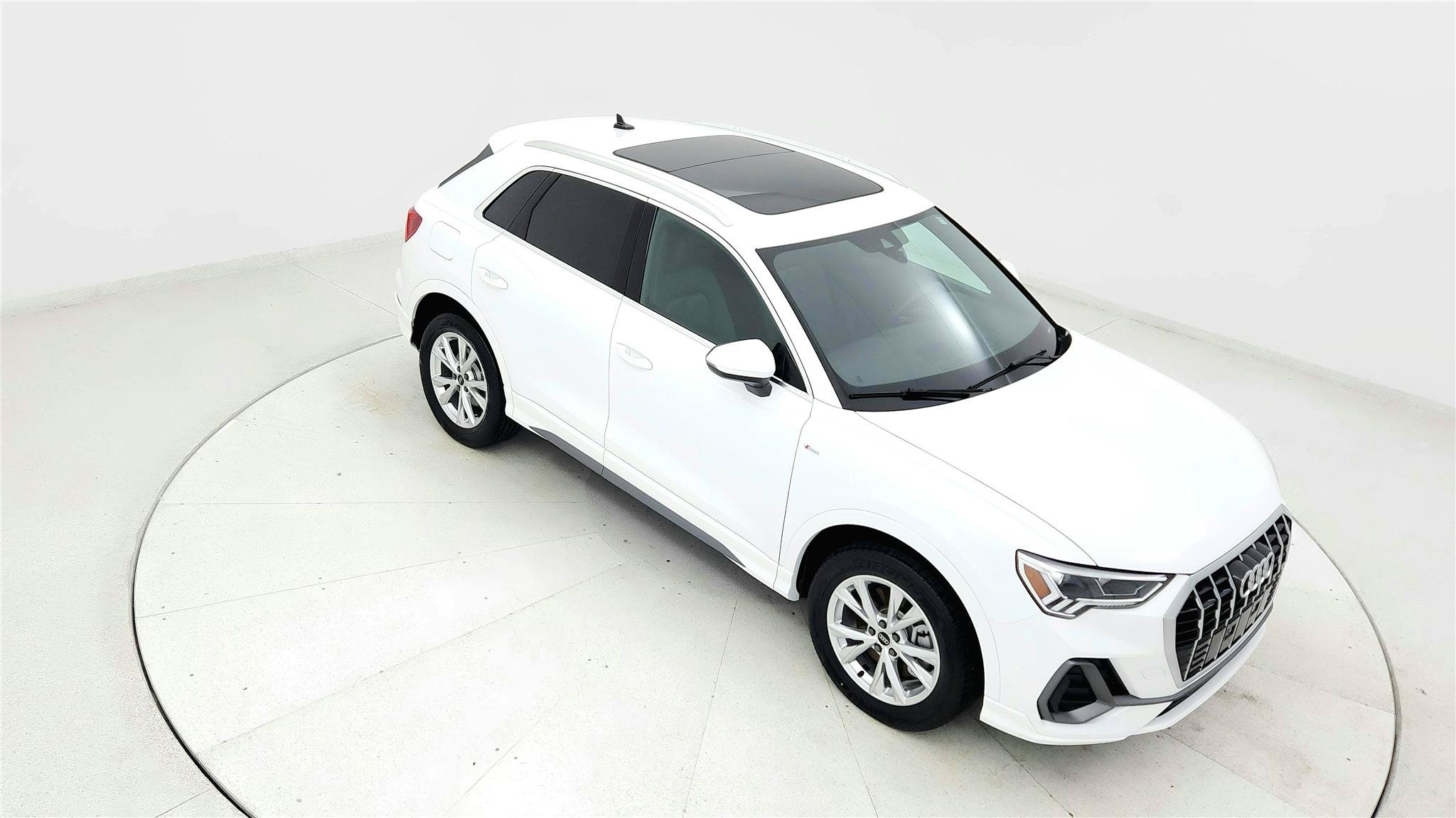 Used 2025 Audi Q3 2.0T Premium AWD/4WD image 19