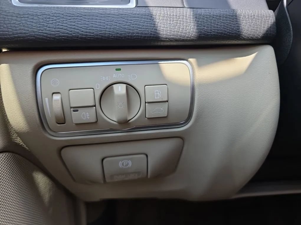 Used 2015 Volvo XC60 T5 Premier Plus FWD image 24
