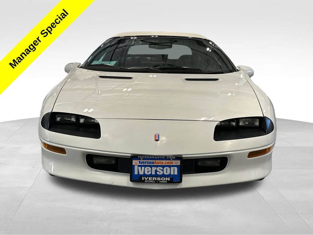 Used 1995 Chevrolet Camaro Z28 RWD image 2