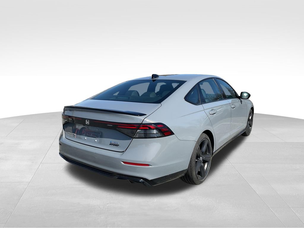 Used 2023 Honda Accord Sport image 9