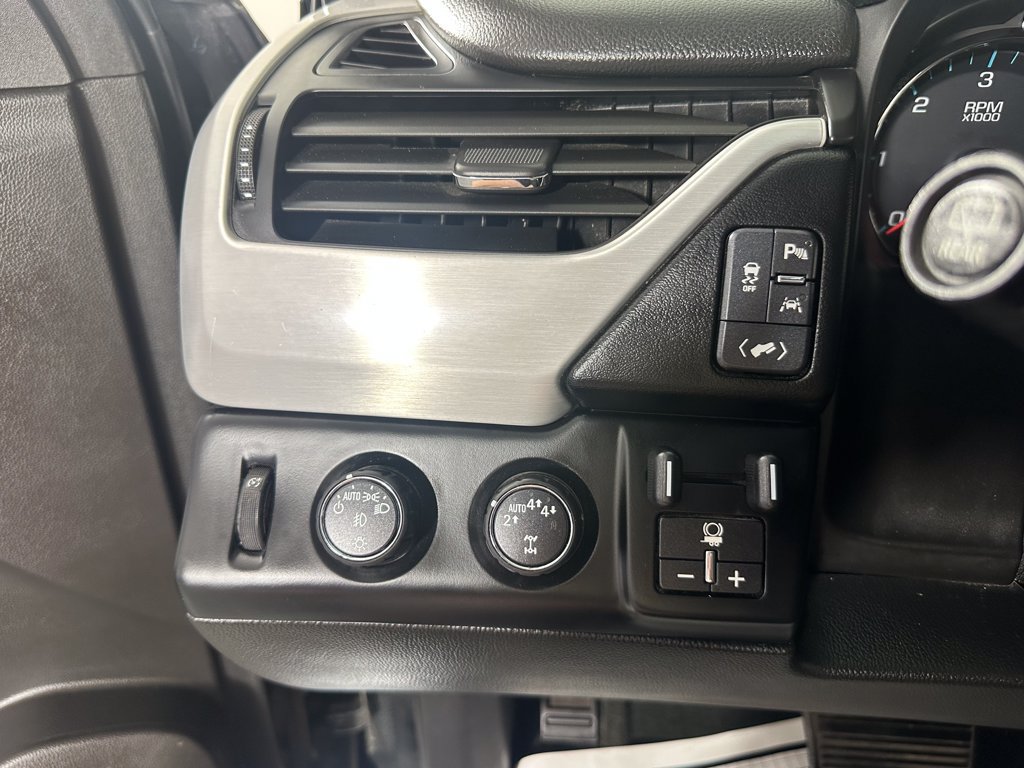 Used 2018 GMC Yukon XL SLT w/ HD Trailering Package AWD/4WD image 25
