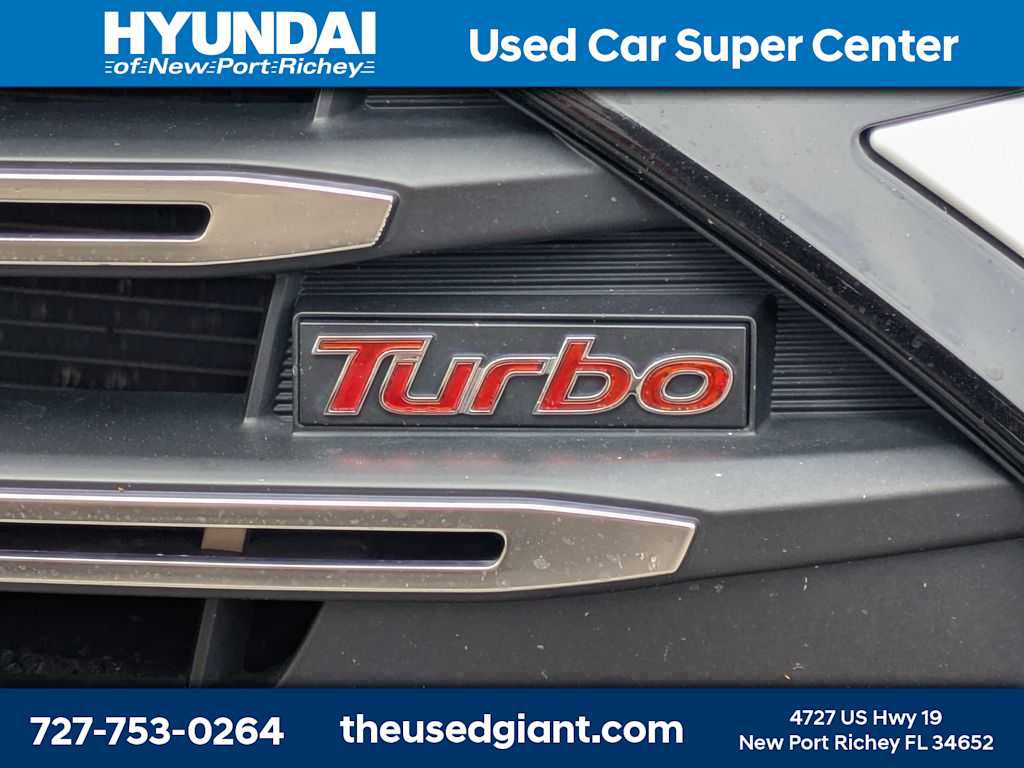 Used 2018 Hyundai Elantra Sport w/ Sport Premium Package 03 FWD image 6
