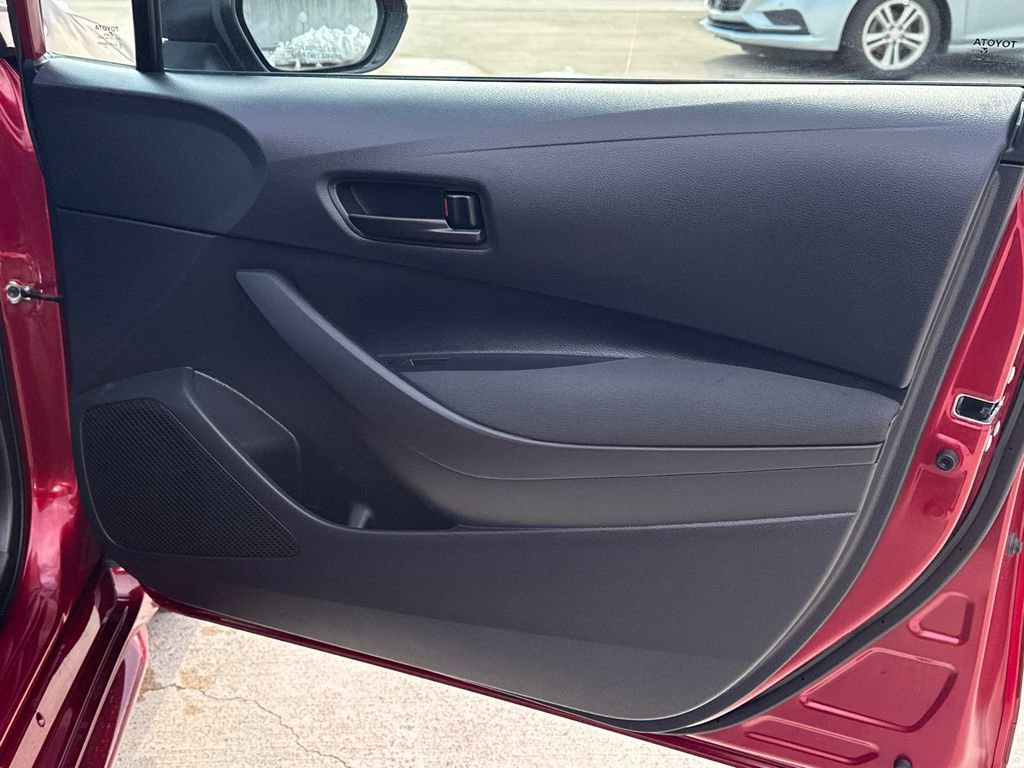 Certified 2025 Toyota Corolla LE image 12