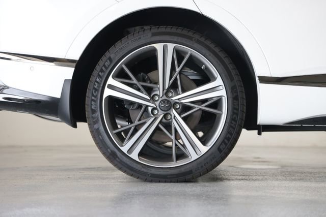Used 2025 Genesis GV80 3.5T e-SC image 21