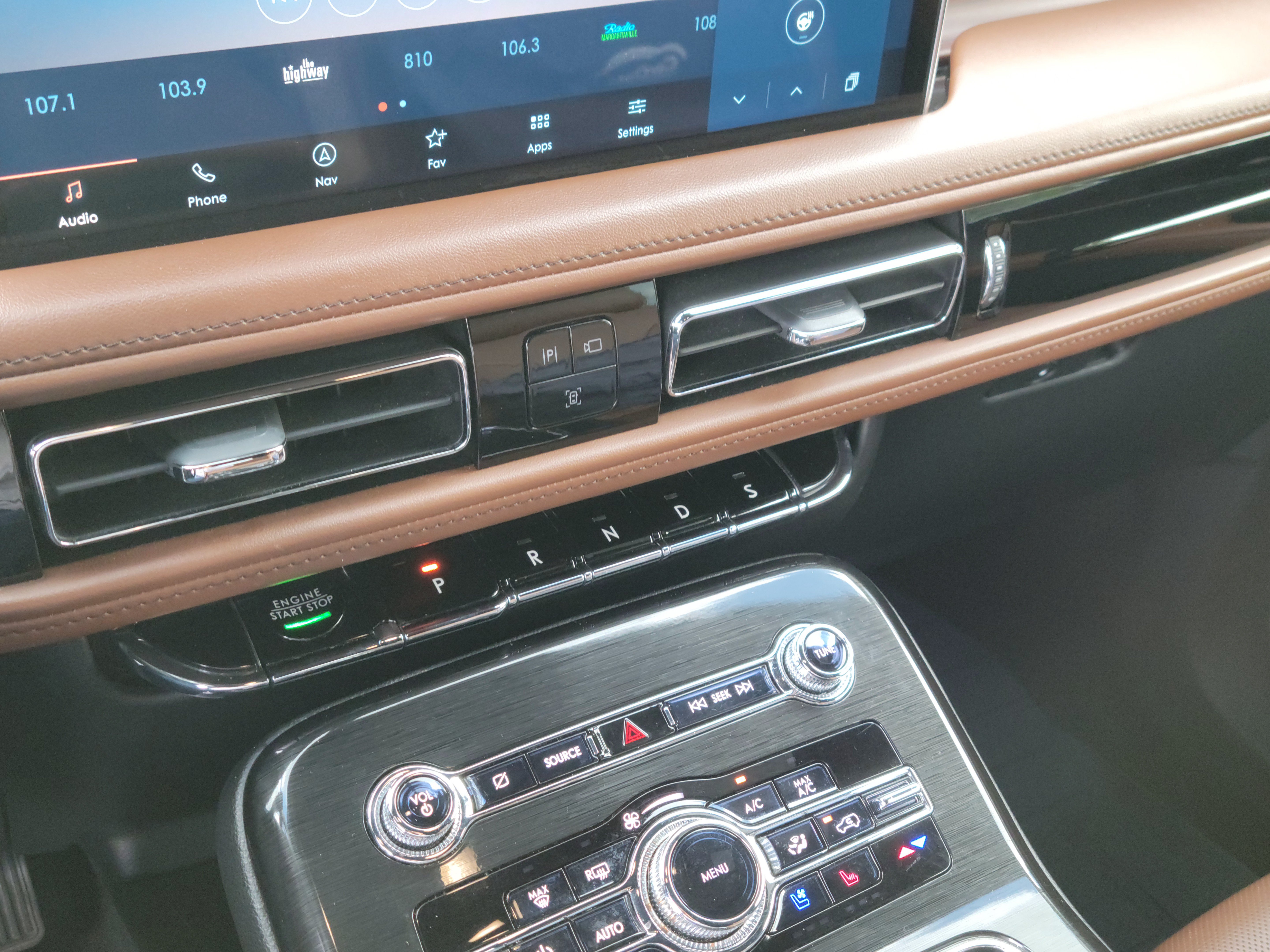 Used 2020 Lincoln Nautilus Reserve FWD image 26