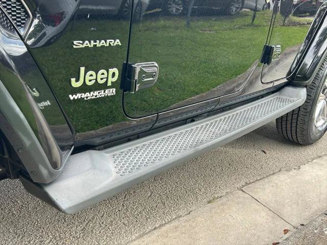 Certified 2018 Jeep Wrangler Unlimited Sahara AWD/4WD image 34