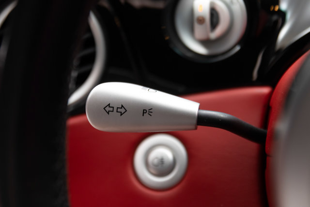Used 2001 BMW Z8 RWD image 85