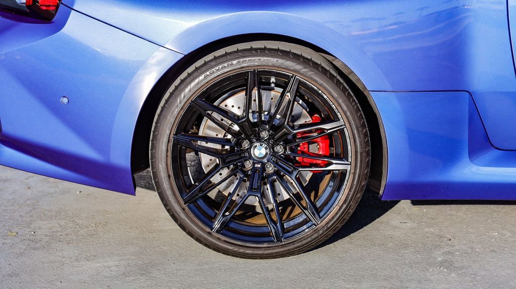 Used 2025 BMW M2 w/ Lighting Package image 12