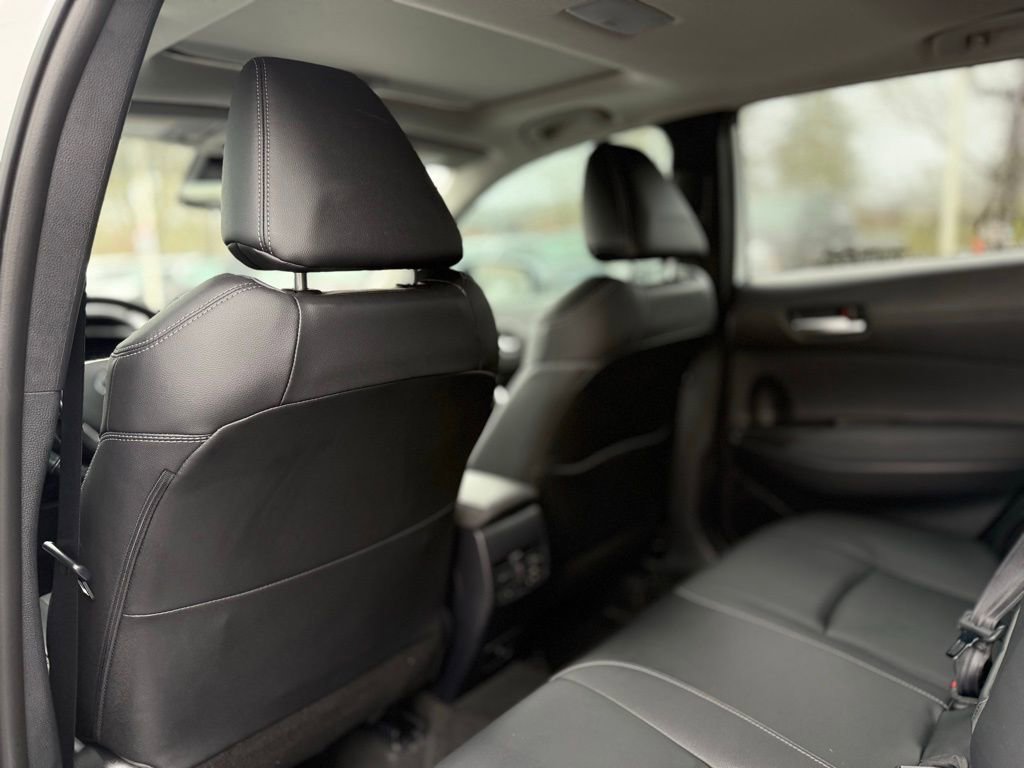 Certified 2022 Toyota Corolla Cross XLE w/ Convenience Package image 17