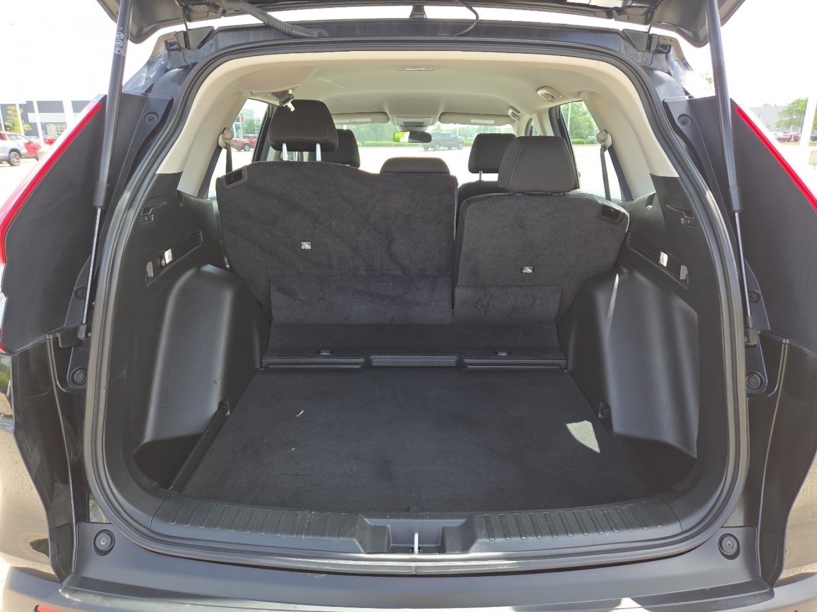 Used 2024 Honda CR-V LX image 19