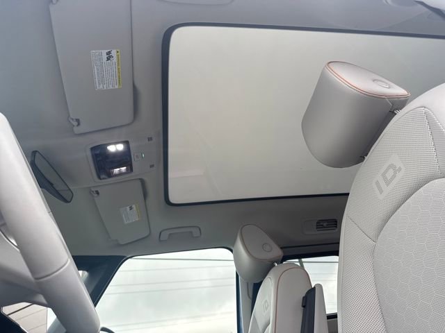 New 2025 Volkswagen ID. Buzz Pro S Plus image 29