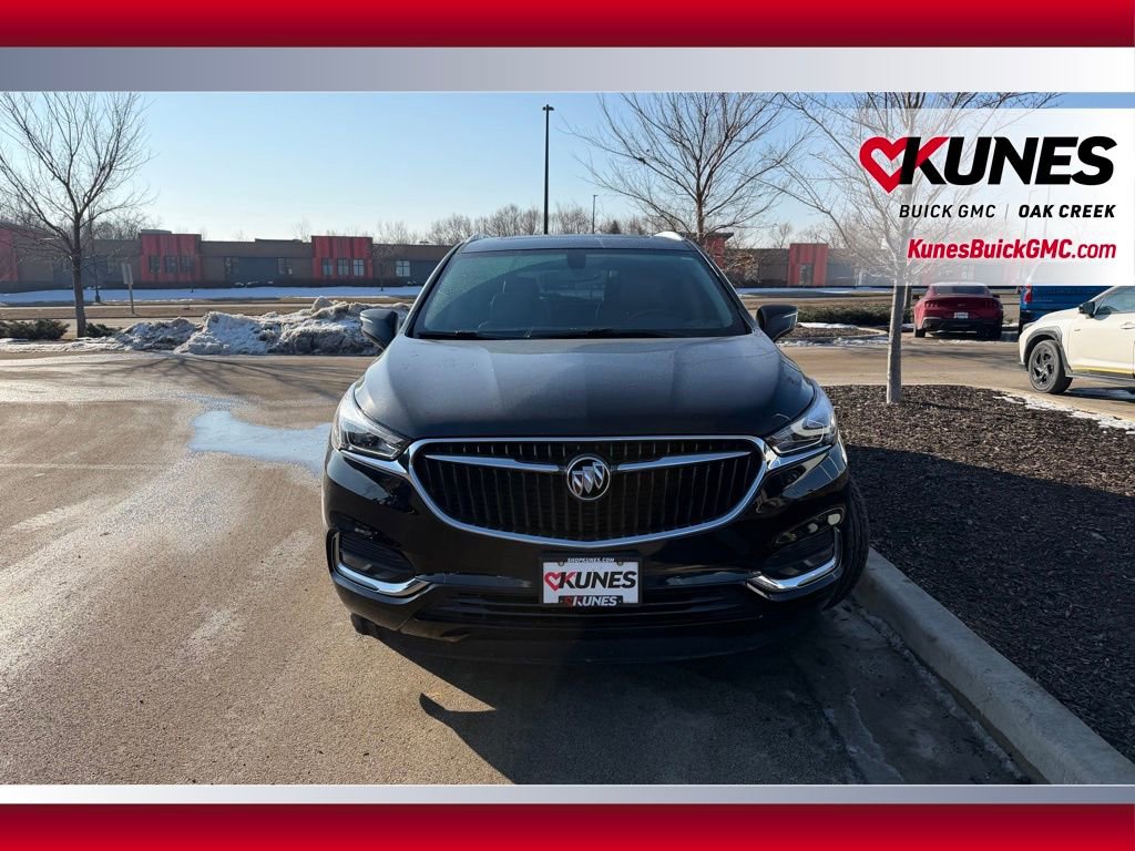 Used 2018 Buick Enclave Essence w/ Trailering Package image 3