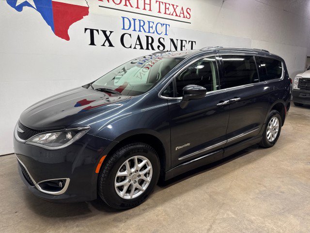 Used 2020 Chrysler Pacifica Touring-L image 11