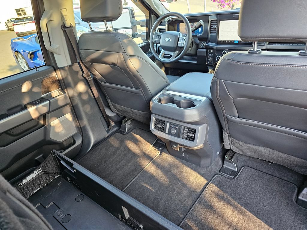 Used 2026 Ford F350 Lariat AWD/4WD image 16