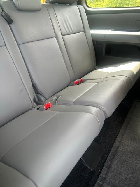 Used 2016 Toyota Sequoia SR5 w/ Premium Package image 5