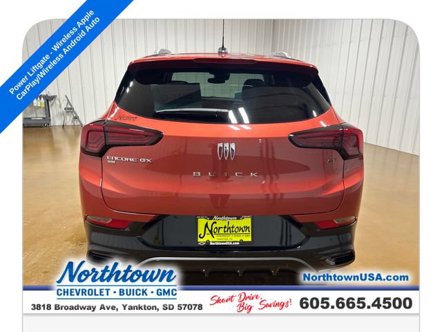 Used 2024 Buick Encore GX Sport Touring w/ Comfort Package AWD/4WD image 4
