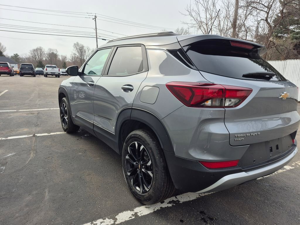 Used 2023 Chevrolet TrailBlazer LT w/ Convenience Package image 7