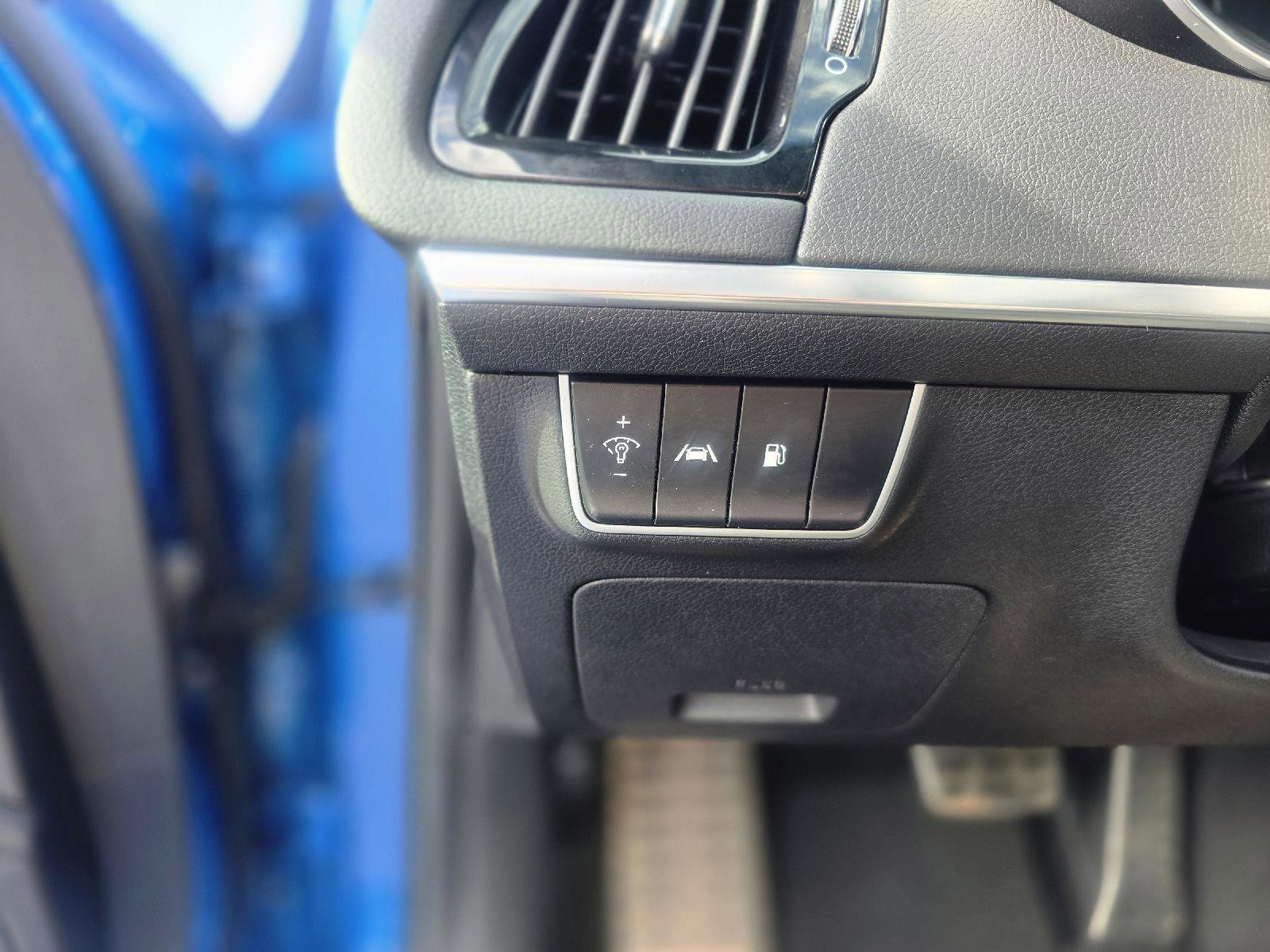 Used 2023 Kia Stinger GT-Line w/ Sun & Sound Package image 9