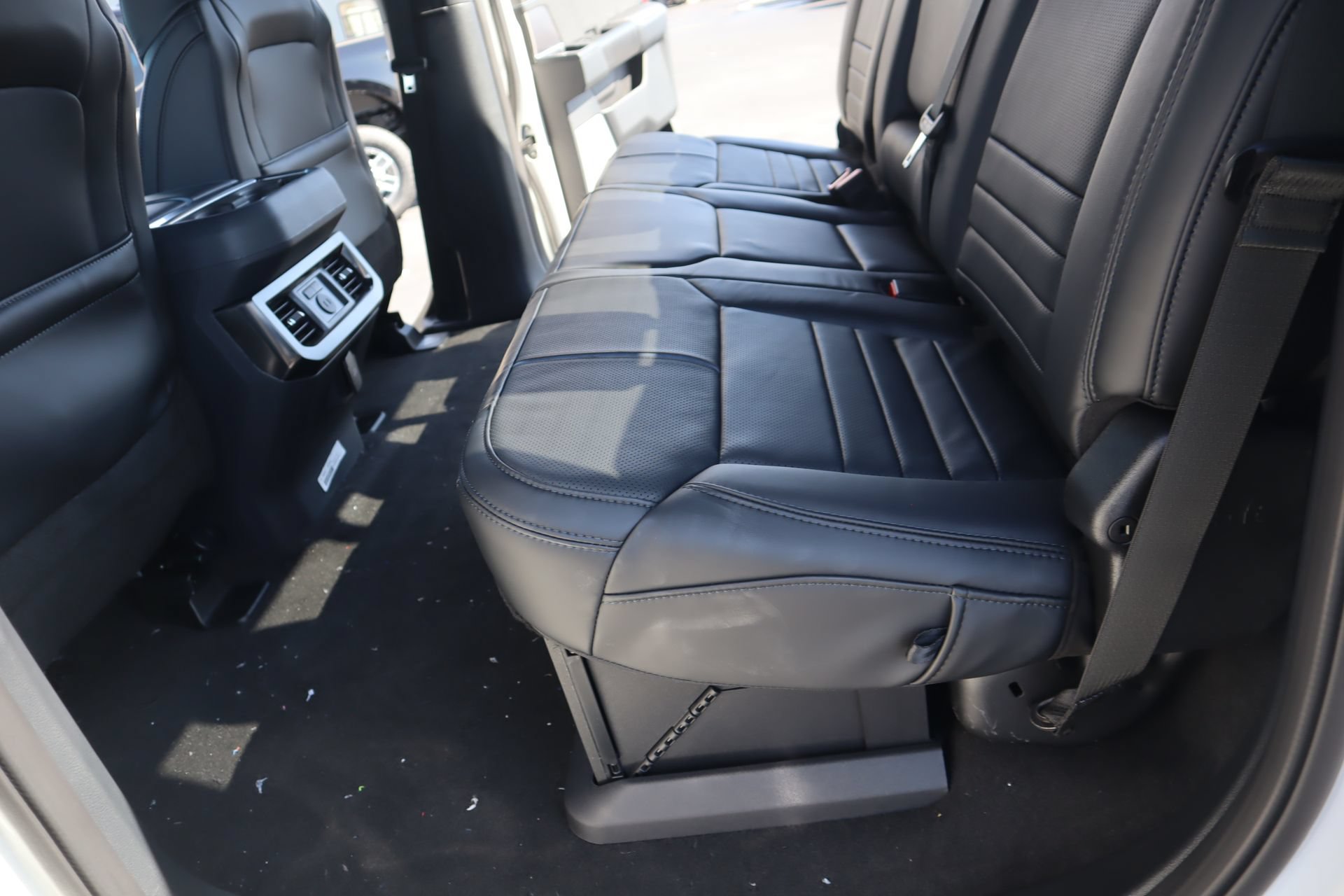 New 2026 Ford F250 Platinum AWD/4WD image 13