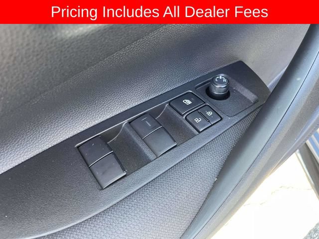 Used 2026 Toyota Corolla SE FWD image 19