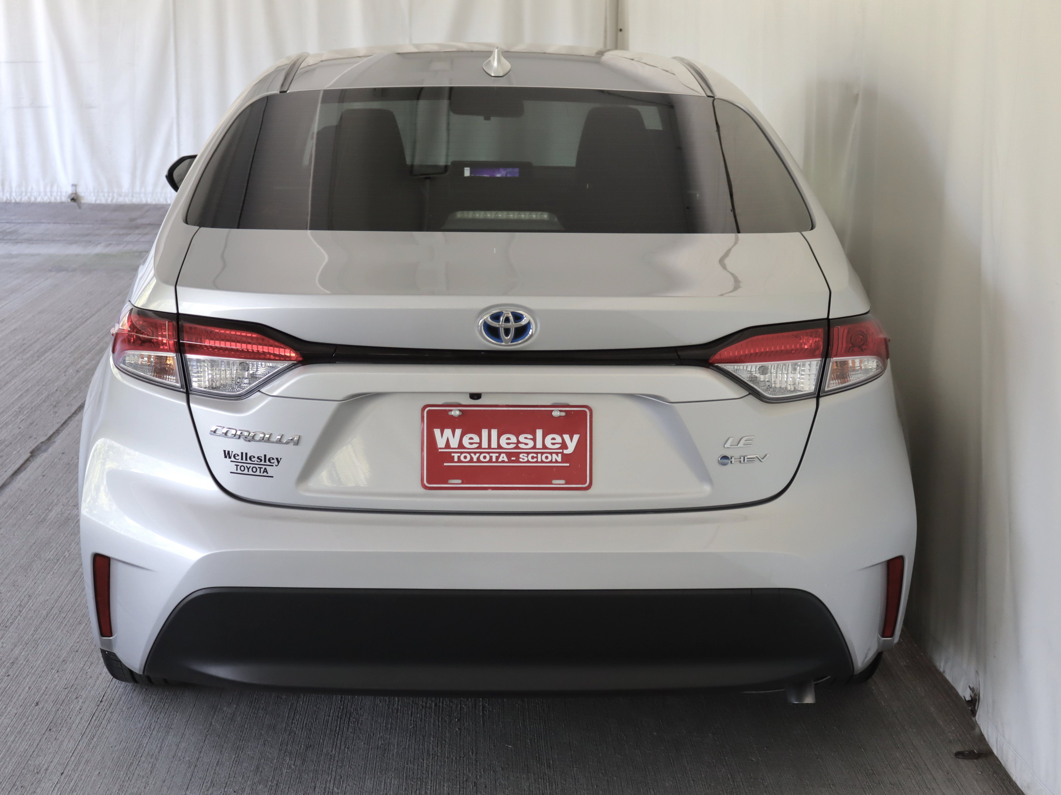 Used 2025 Toyota Corolla LE w/ LE Premium Package FWD image 25