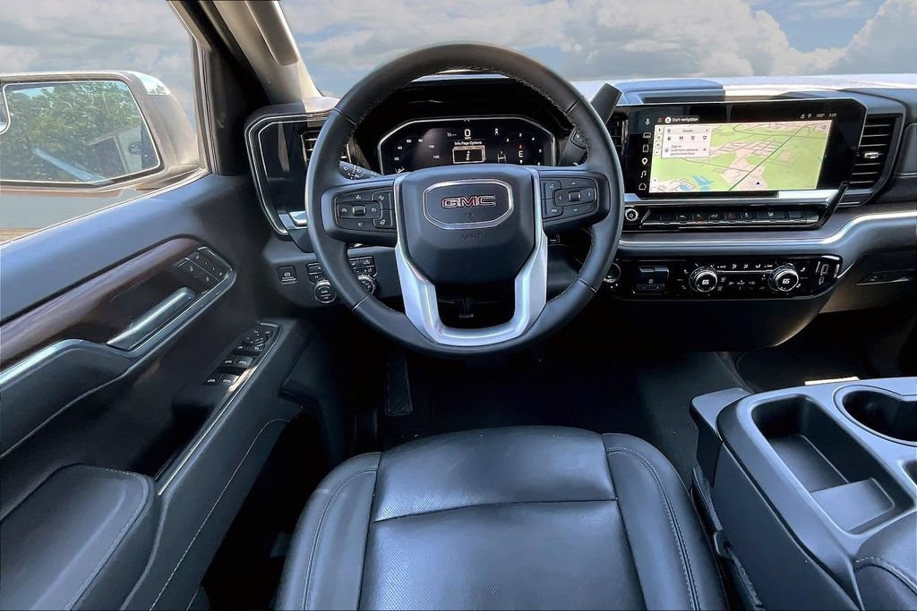 Used 2025 GMC Sierra 1500 SLT AWD/4WD image 11